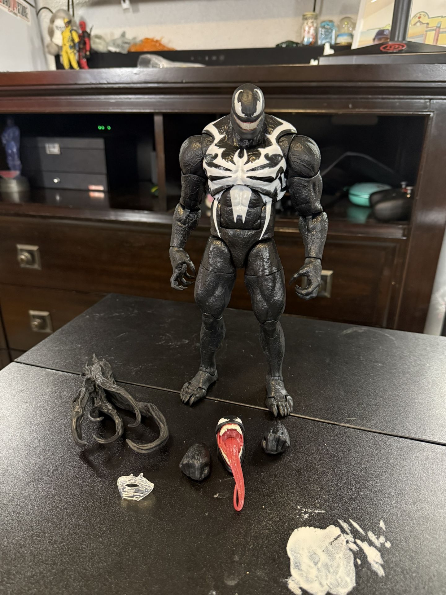 Marvel Legends Venom
