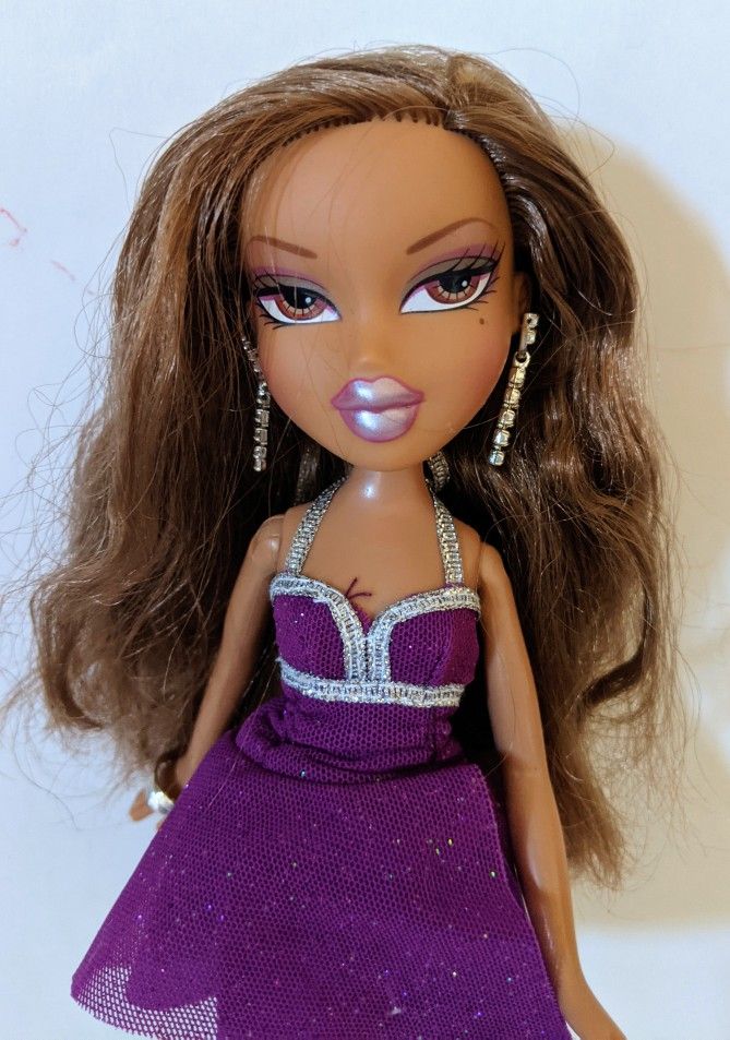 Bratz Passion 4 Fashion Yasmin 3rd Edition Doll