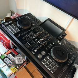 DJ Performance Bundle – Pioneer XDJ-RX3 + KRK Rokit 7 G4 + Stands + Accessories