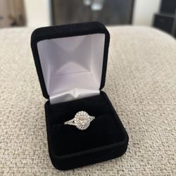 Diamond wedding ring