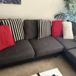 Sectional With Pillows 