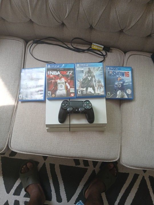 Ps4+4 Games