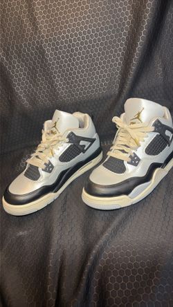 Nike Air Jordan 4 Retro SE “Metallic ‘size 6.5Y