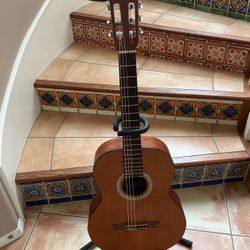 Kremona Soloist S62C Beautifuly Made In Bulgaria. Excellent Guitar For Beginners Or Established Players 