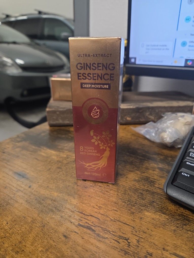 Ginseng Essence  Deep Moisture 120 Ml