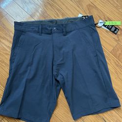 NWT Burnside versatile hybrid men’s shorts Size 33