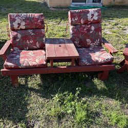 Vintage Redwood Outdoor See With Cushions