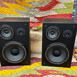 Pair Of Yamaha NS-A636 3 Way Speakers 140 Watt 8 Ohm ~ Tested & Working 