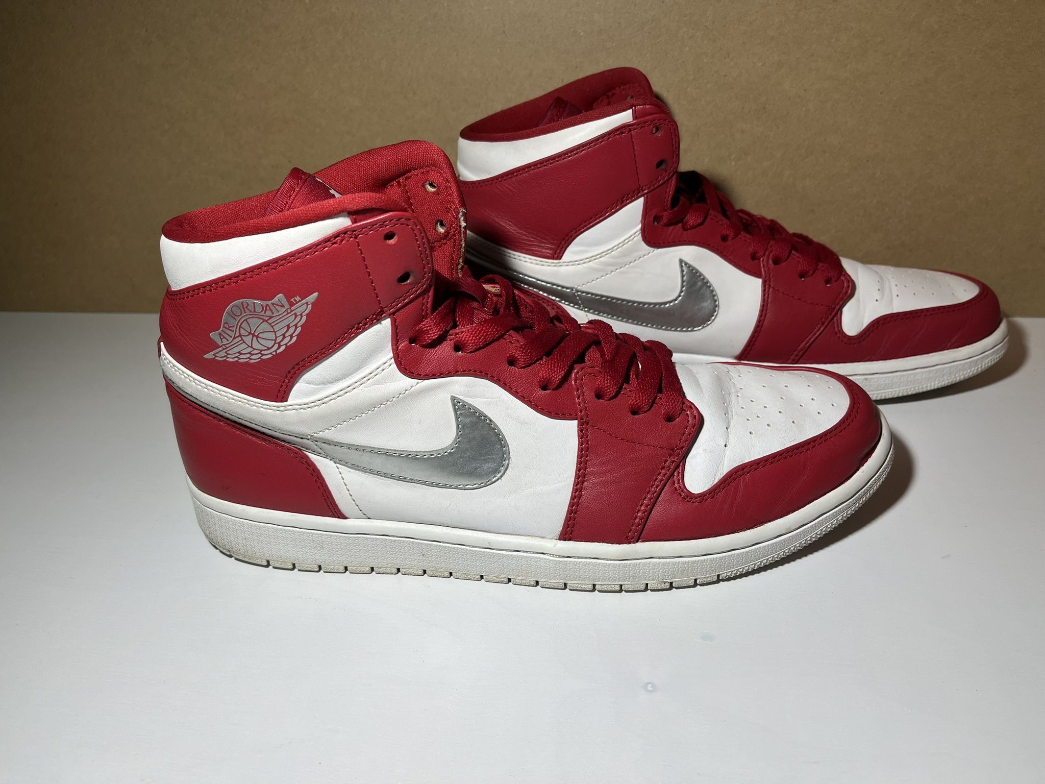 Nike Air Jordan Retro High Gym Red/Metallic Silver white 332550