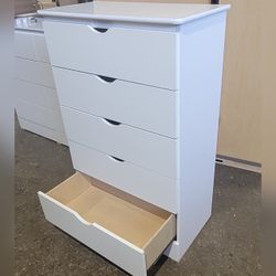 Five drawers dresser with rails / Five drawers dresser with rails