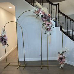 3 Arch Floral Arrangement