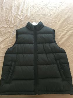 Gap, M, Lg cold weather black vest
