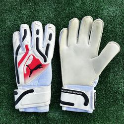 Puma goalkeeper gloves size 9