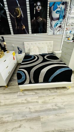Cama Queen o King, según necesite