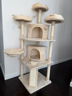 Absolutely Brand New Cat Tree Won’t Be Needing It. Comes As Pictured. Sizing In Pics. PRICE FIRM