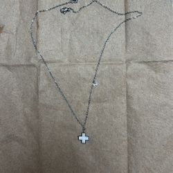 Necklace silver cross