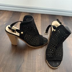 DV Dolce Vita Black Perforated Block Heel Sandal Size 7