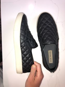 Women’s Steve Madden Flats / Fashion Sneakers Size 7