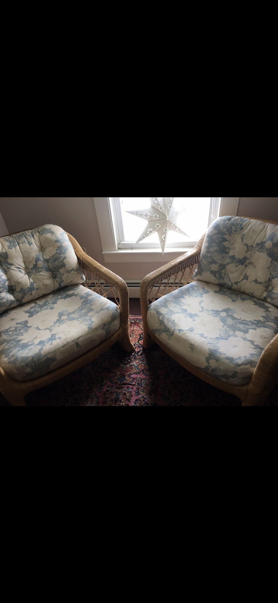 2 Vintage Chairs 
