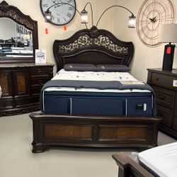 🎁 Queen Bedroom Set 🔥