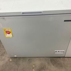 Deep freezer (chest) AM2 for Sale in Glendale, AZ - OfferUp
