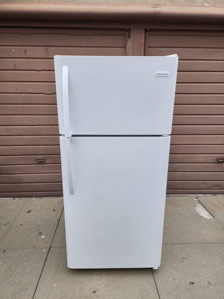 3MONTHS WARRANTY 30X30X66 FRIGIDAIRE FRIDGE 18CUFT WHITE 