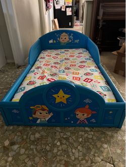 Cocomelon Toddler Bed with mattress