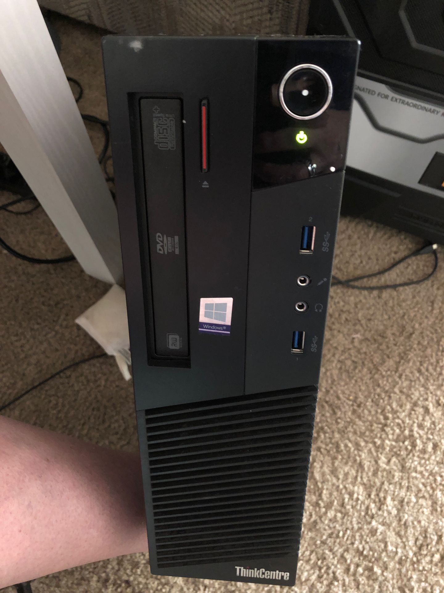 Lenovo ThinkCentre M93P SSF desktop computer for pick up only.