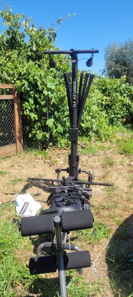 Bowflex XTL w/extra rods, accessories