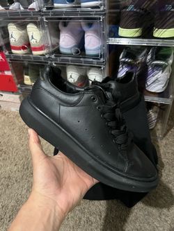Sz 43 Men’s 10 $20 FIRM NO TRADES