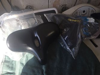 Extra wide bike seats