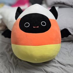 16" Squishmallow - Candy Corn Bat