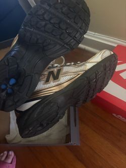New Balance Sneakers White and Gold