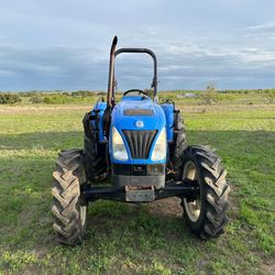 New Holland 4x4 Tractor 2016