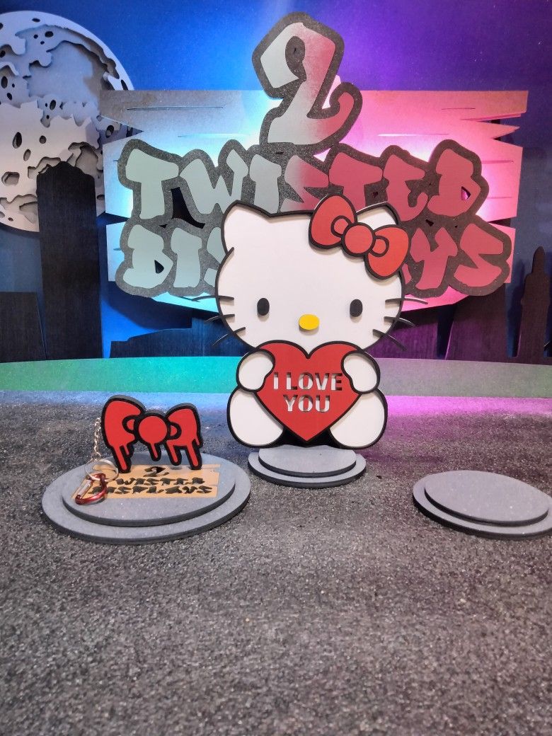 Hello Kitty Hart & Keychain