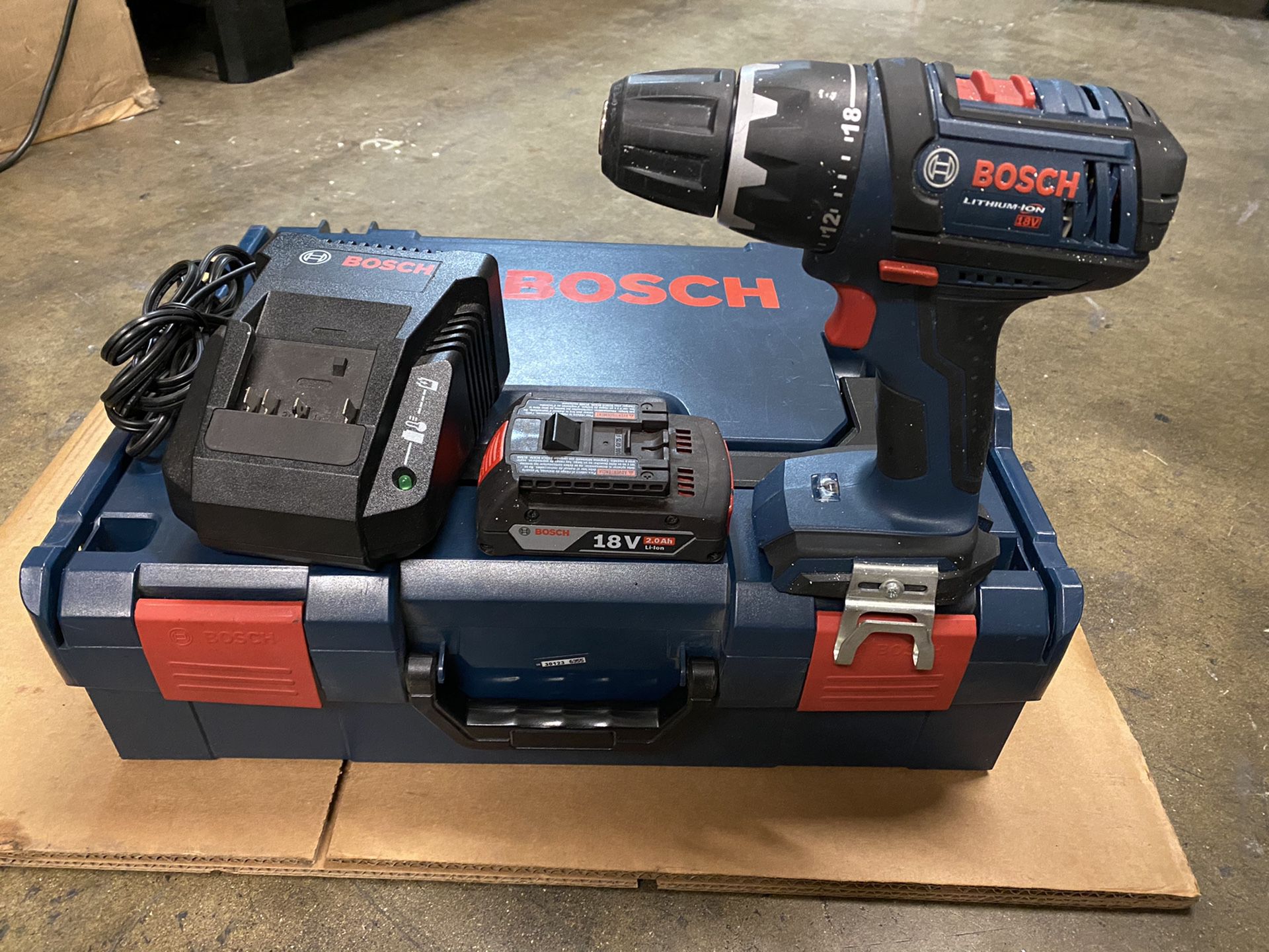 Bosch 18v Lithium Ion Drill kit with stackable L-Boxx-2