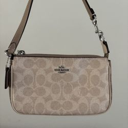 Coach Nolita 19 Bag 
