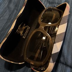 Used Burberry Sunglasses 
