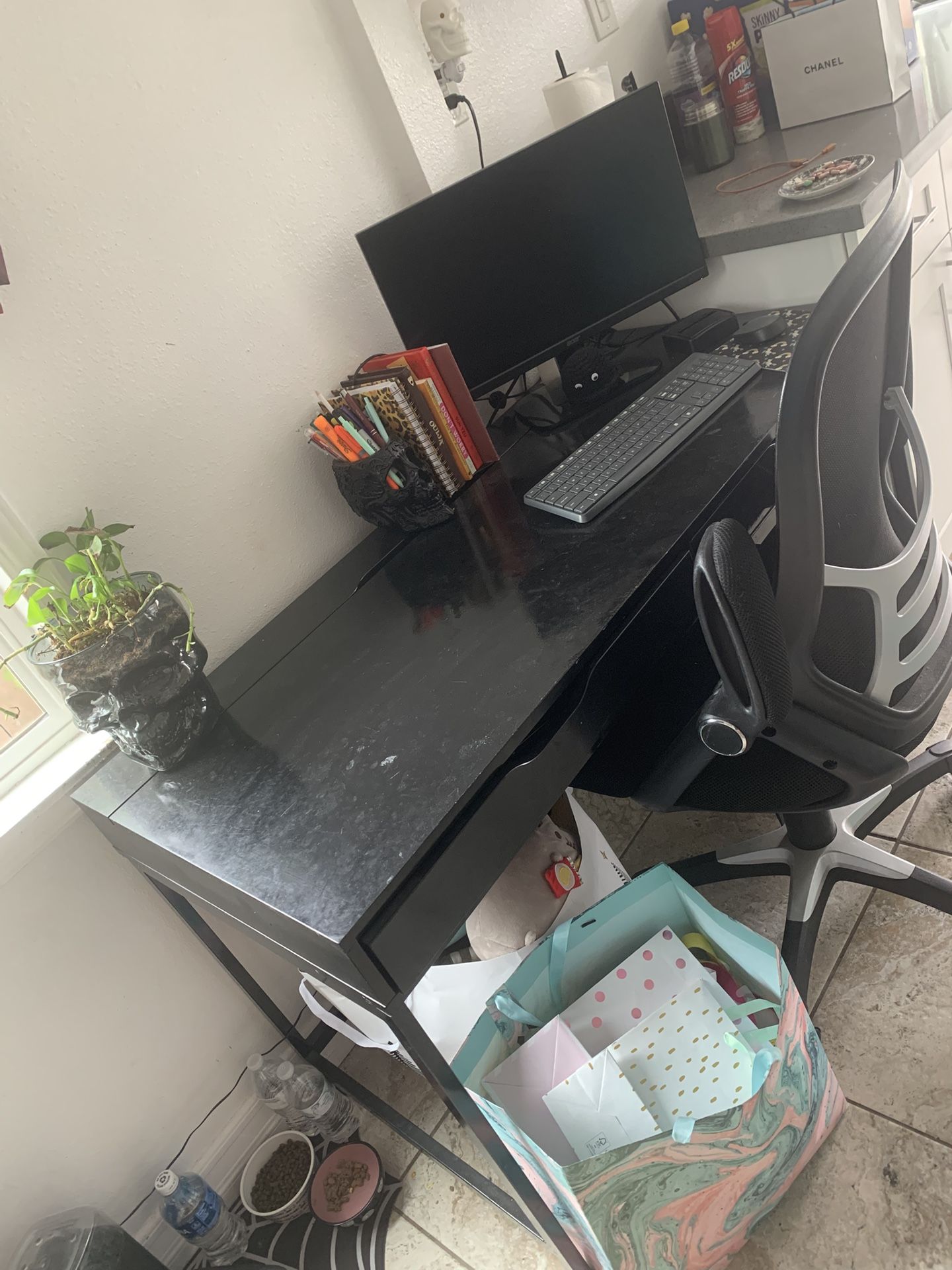 Black Desk And Chair