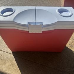 Rubbermaid Slimline Cooler