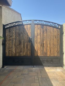 Double gates,fences