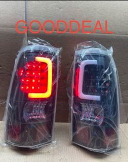 #21 BRAND NEW 2003-2007 Chevy Silverado GMC Sierra Black  LED Bar Taillight Pair