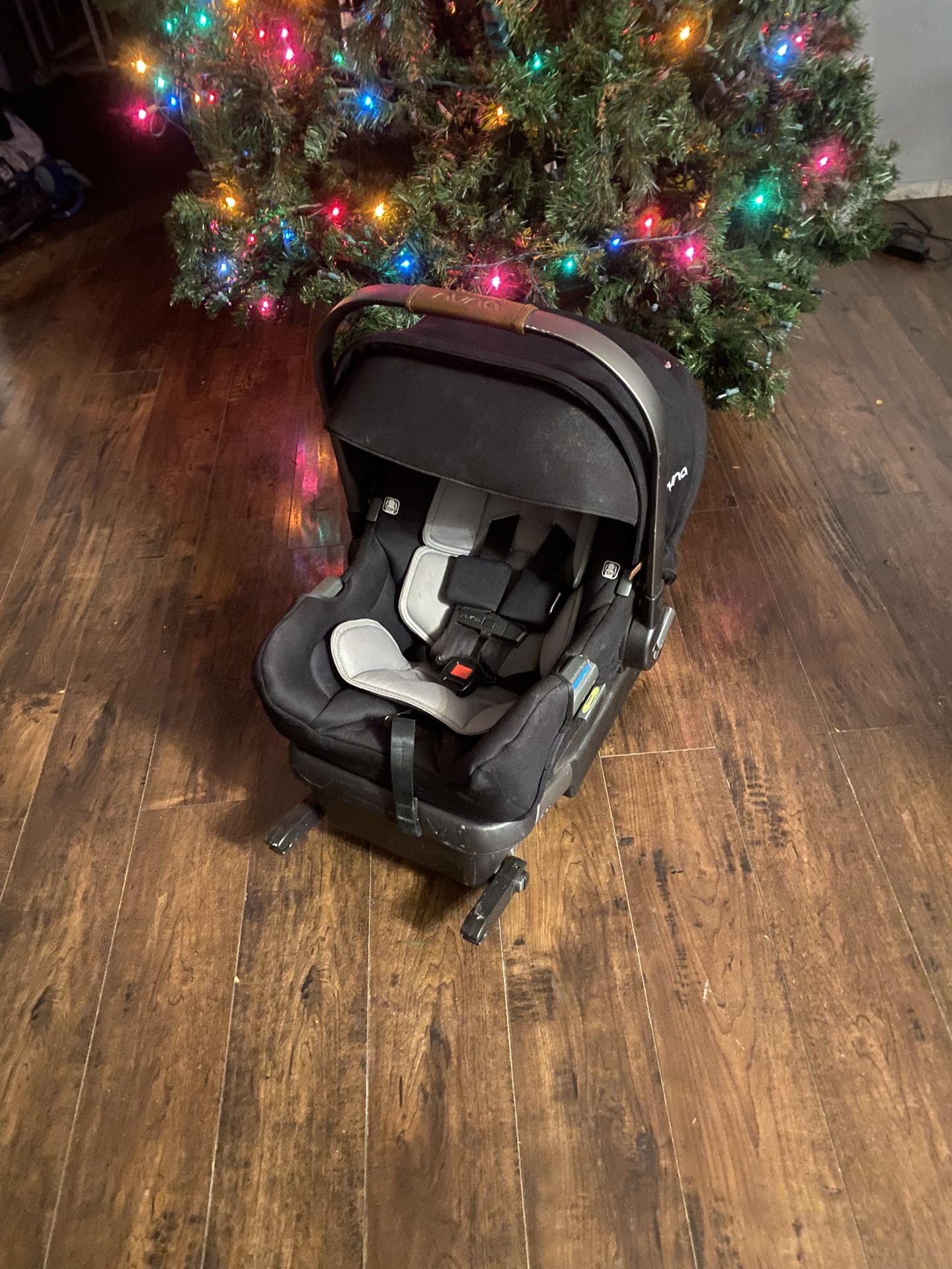 Nuna Infant Car Seat