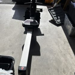 Schwinn Rower Basically new- Moving