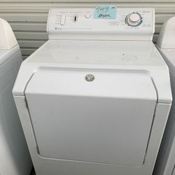 Maytag Clothes Dryer Super Size  . Warehouse pricing.  Warranty . Delivery Available . 2522 Market st. 33901