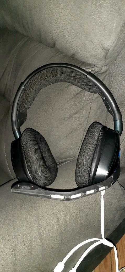 Corsair Void Wireless Dolby 7.2