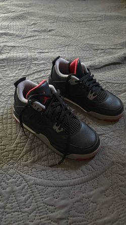 Jordan 4 Retro