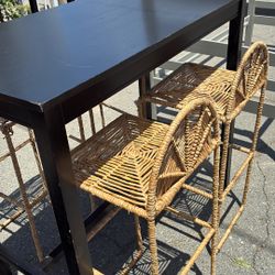 Cocktail Bar And Stool Chair