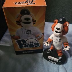 Detroit Tigers Paws Bobblehead