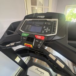 Like New Nautilus Treadmill 